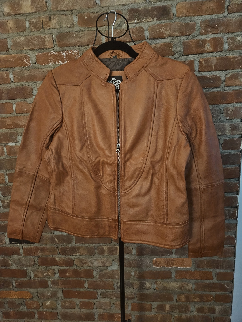 Women’s Tan Leather NWT Size Medium Zip-Front Jacket